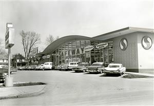 Safeway Store at 24th and Lake in 1965
